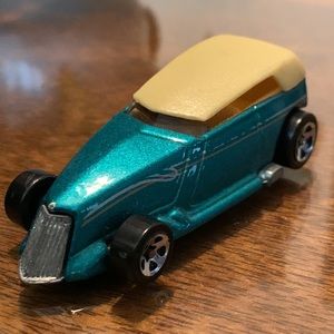 Hot Wheels 1st Edition Phaeton car 1999 vintage Collectible Hotwheels Diecast